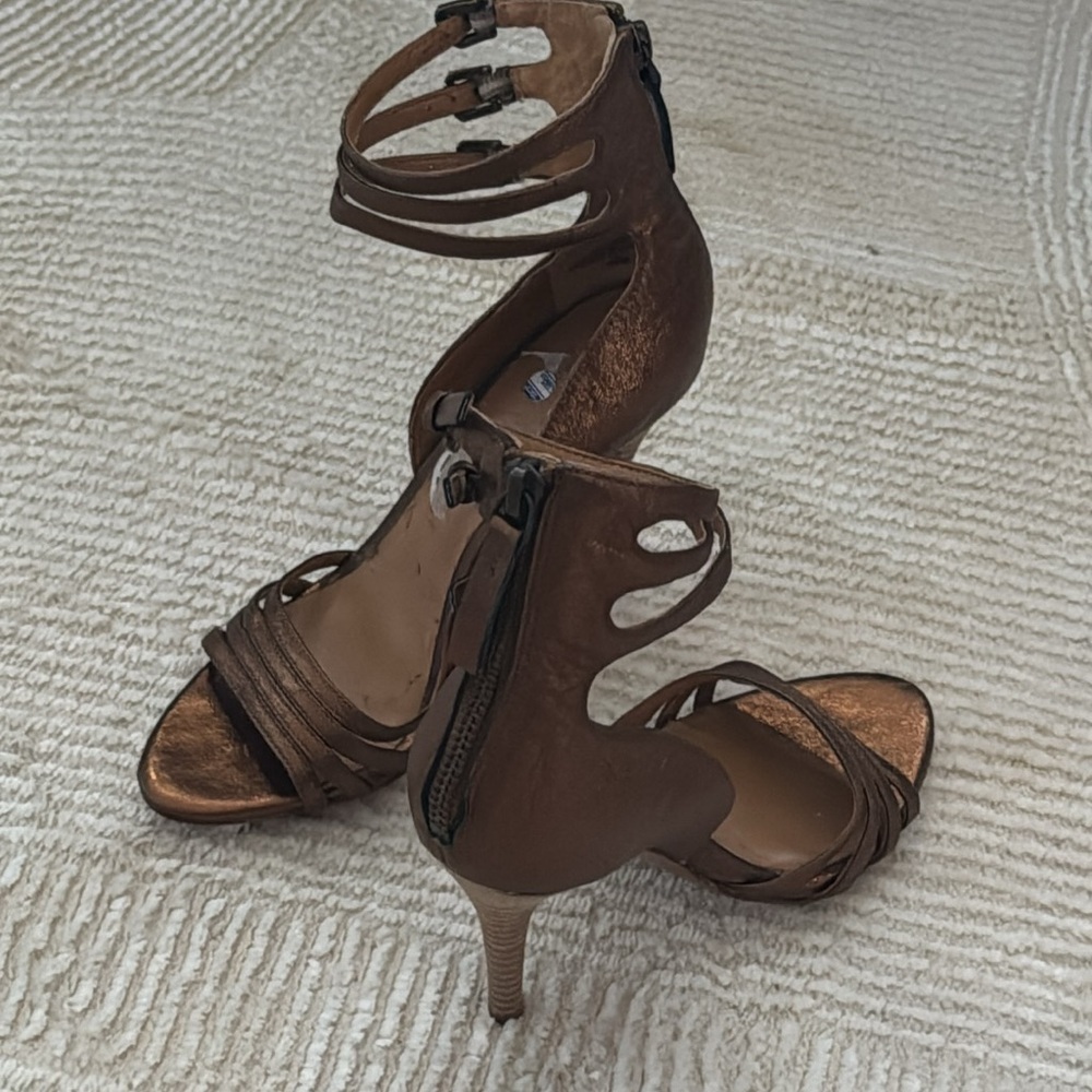 Nine West Vintage America Coll. copper leather ankle strap sandals heels 5 1/2